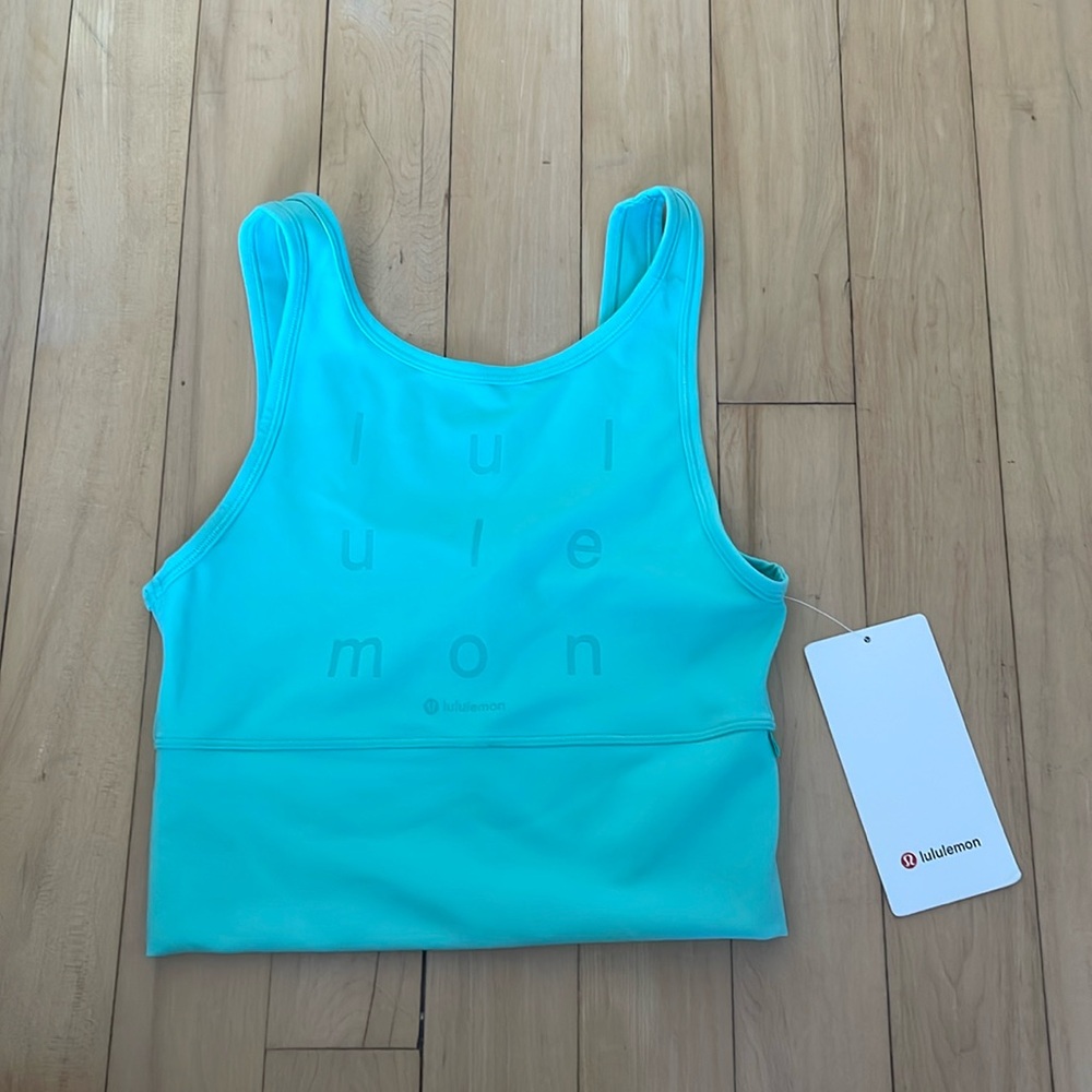 Lululemon athletic top